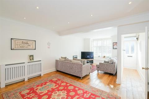 14 Willow Street, London, E4 7EG