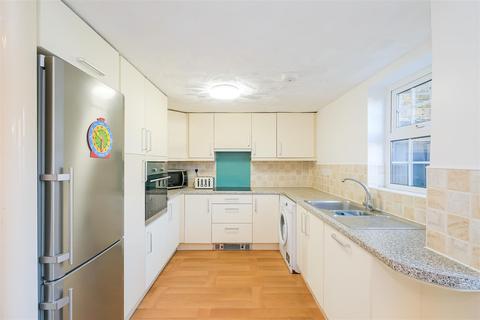 14 Willow Street, London, E4 7EG