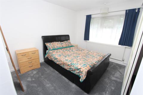 64 Bluehouse Road, London, E4 6HT