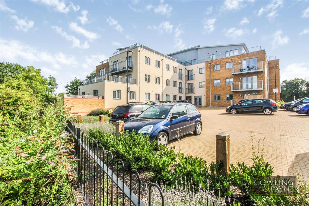 CPO9015 2 bed apartment £1,095 pcm (£253 pw)