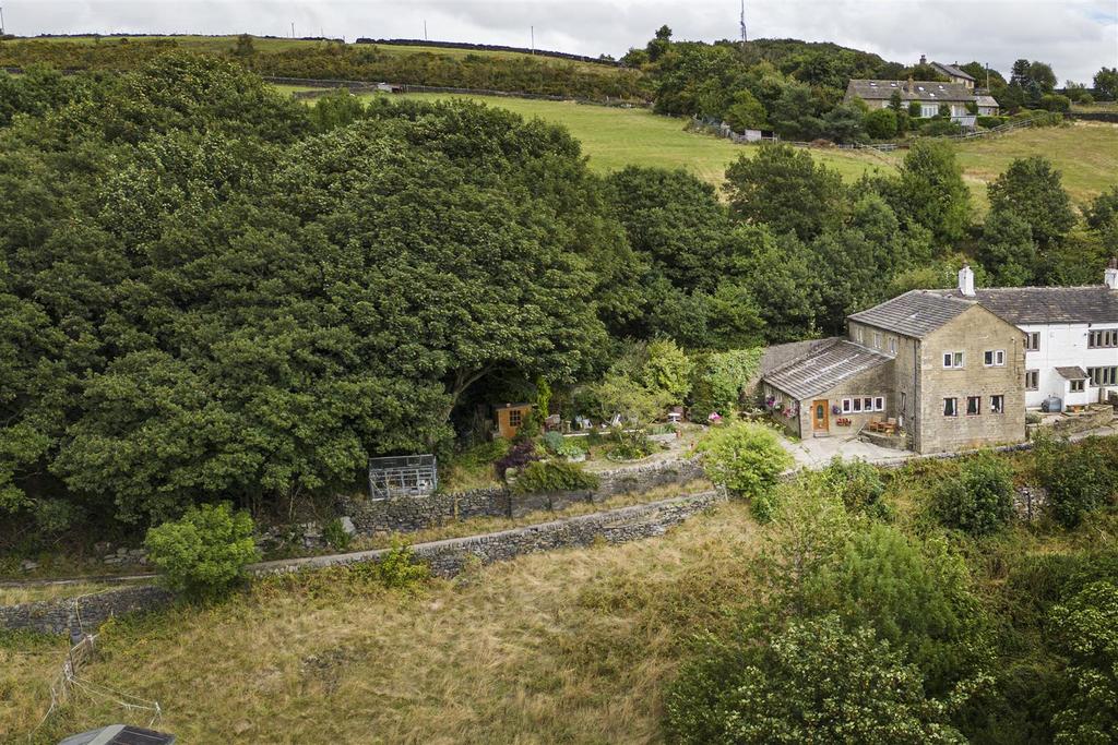Lower Oldfield Barn, Luddendenfoot, Halifax 4 bed semidetached house