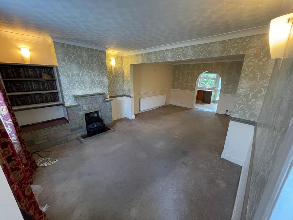 Wellingborough Road, Earls Barton... 2 bed terraced house £225,000