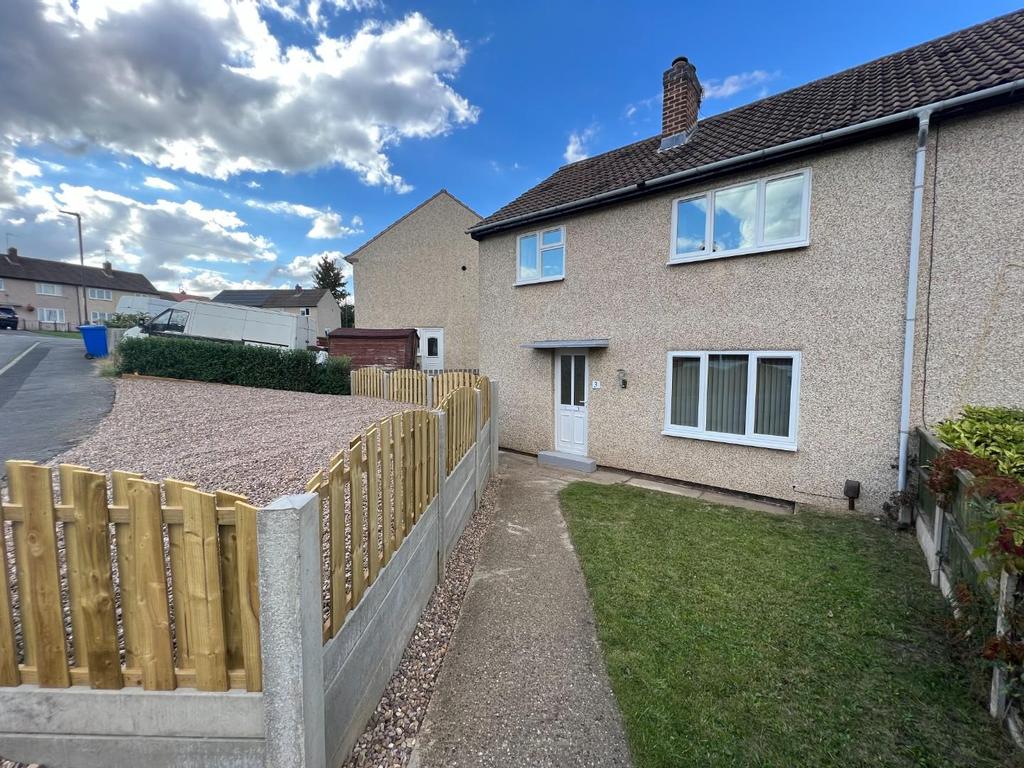 Cambridge Road, Brimington, Chesterfield, S43 1DJ 3 bed semidetached