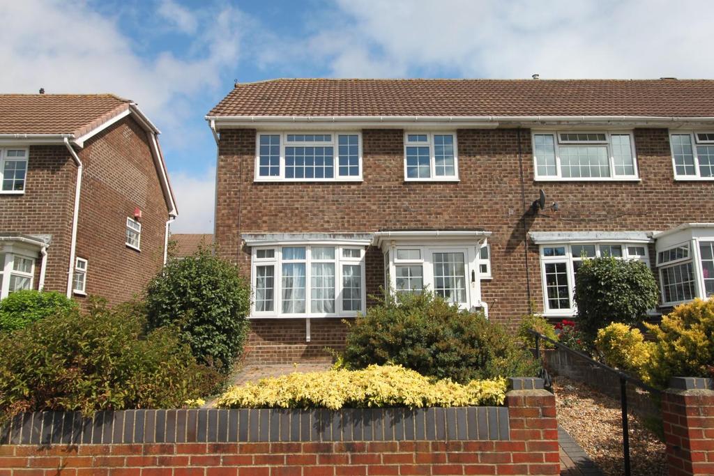 Ticonderoga Gardens, Woolston... 3 bed semidetached house £1,200 pcm
