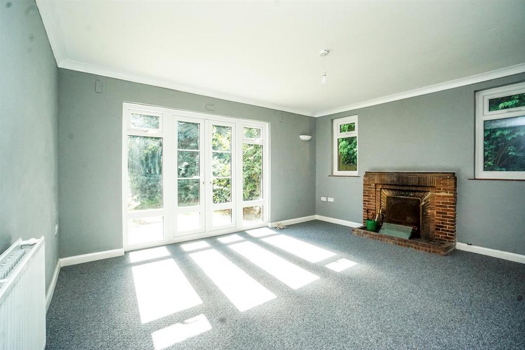 Grange Road, Hastings 3 bed detached bungalow £450,000