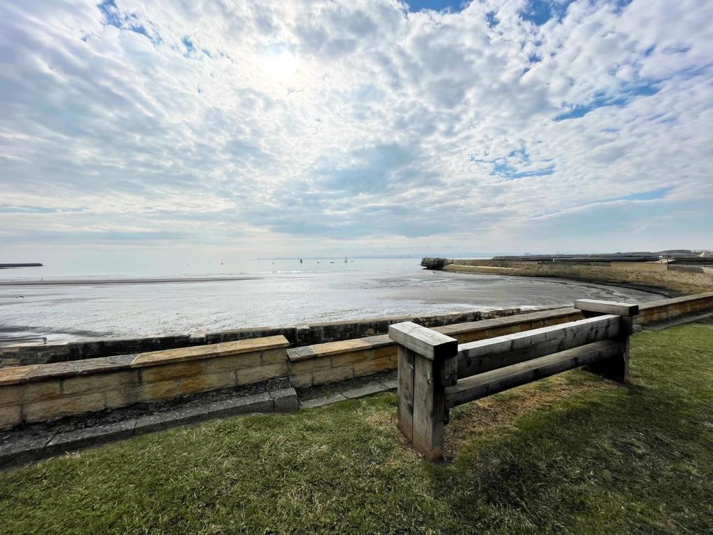 Mariners Point, Marina, Hartlepool 2 bed apartment £90,000