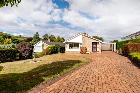 3 bedroom detached bungalow for sale - Detached bungalow with views across the Gordano Valley