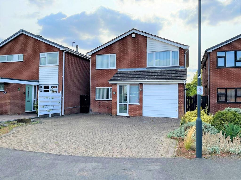 Claremont Close, Bulkington 4 bed detached house £369,950