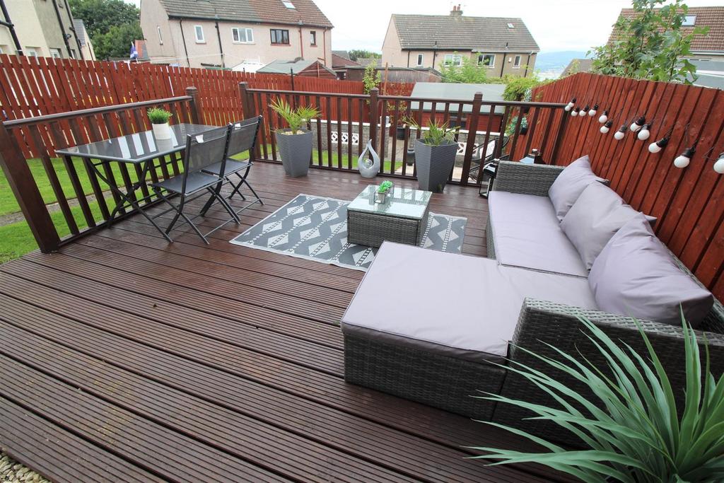 Arran Avenue, Port Glasgow 2 bed end of terrace house £109,000