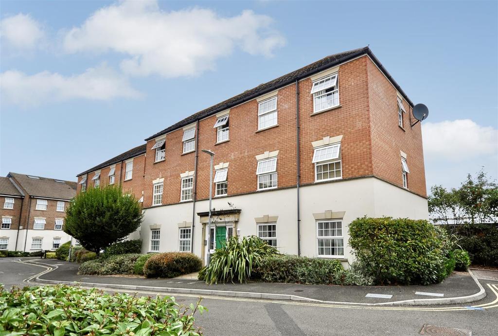 Gatehouse Court 2 bed apartment £124,950