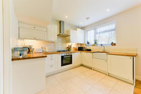 3 bedroom house for sale - Westway, Raynes Park, SW20