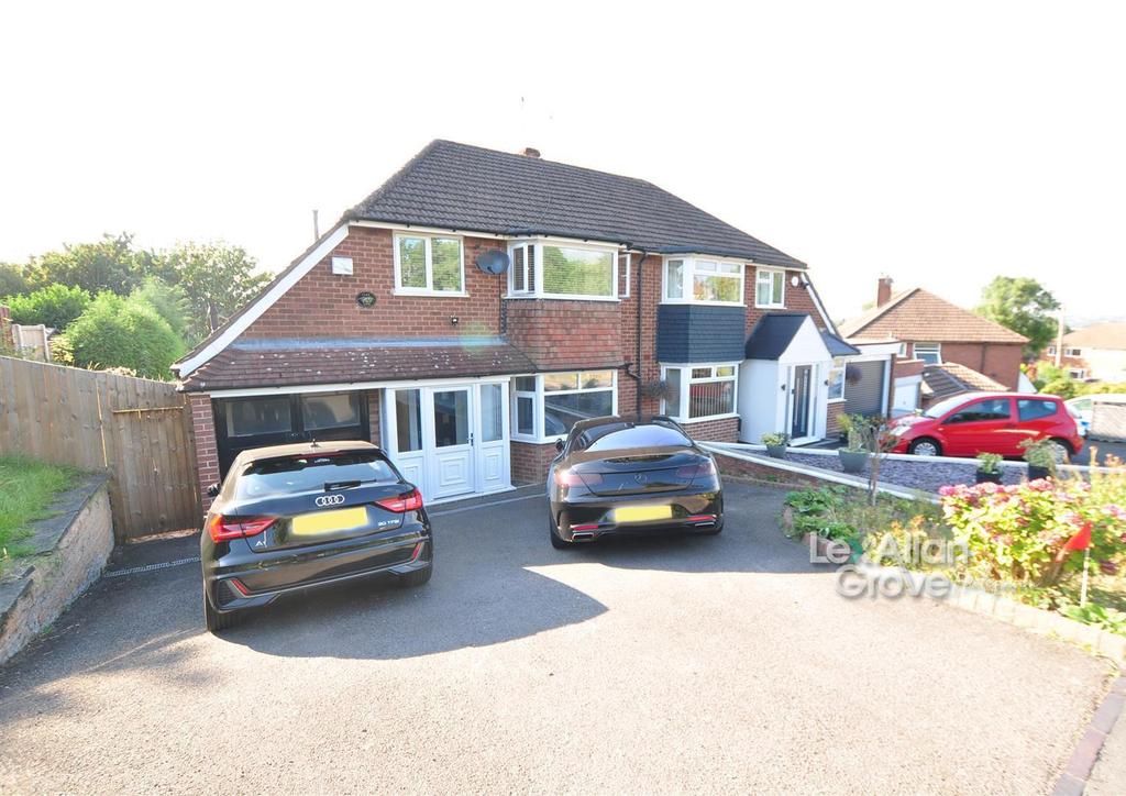 Thornhill Road, Halesowen 3 bed semidetached house for sale £375,000