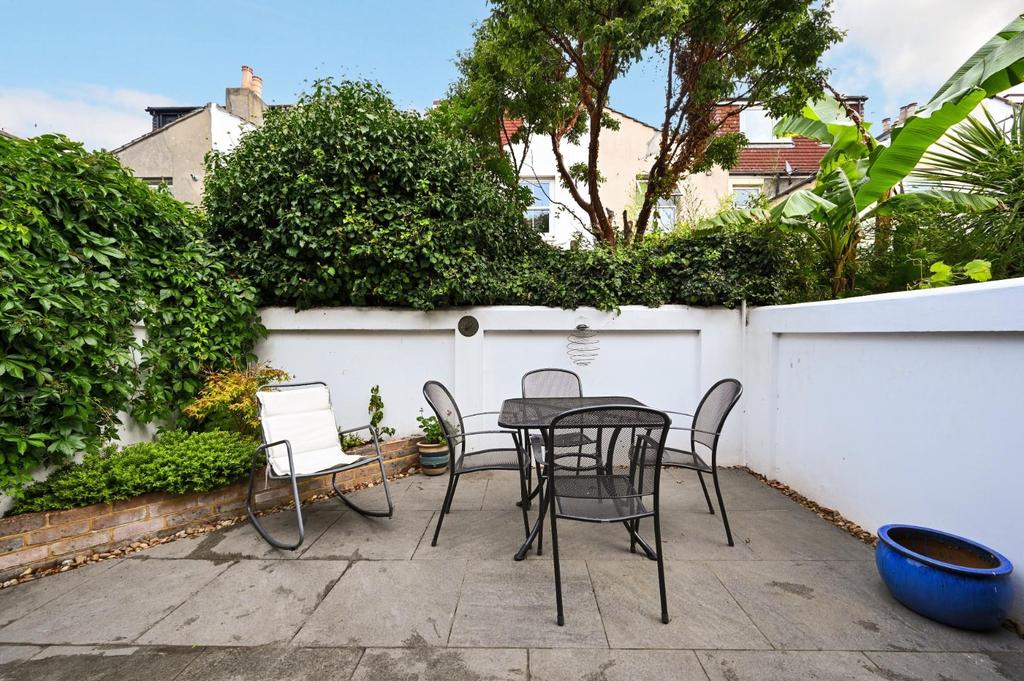 Montgomery Street, Hove 3 bed house £650,000