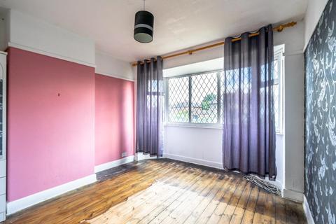18 Burniston Grove, York, YO10 3RP