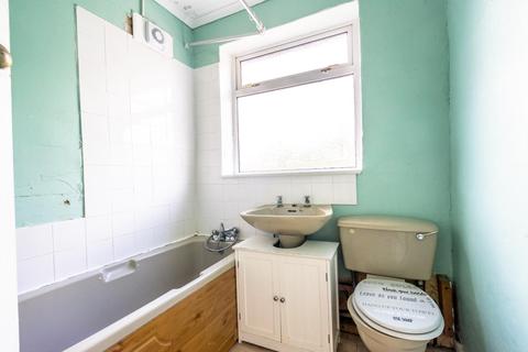 18 Burniston Grove, York, YO10 3RP