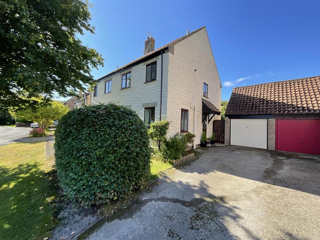 Dale Close, Burniston, Scarborough 2 bed house for sale £210,000