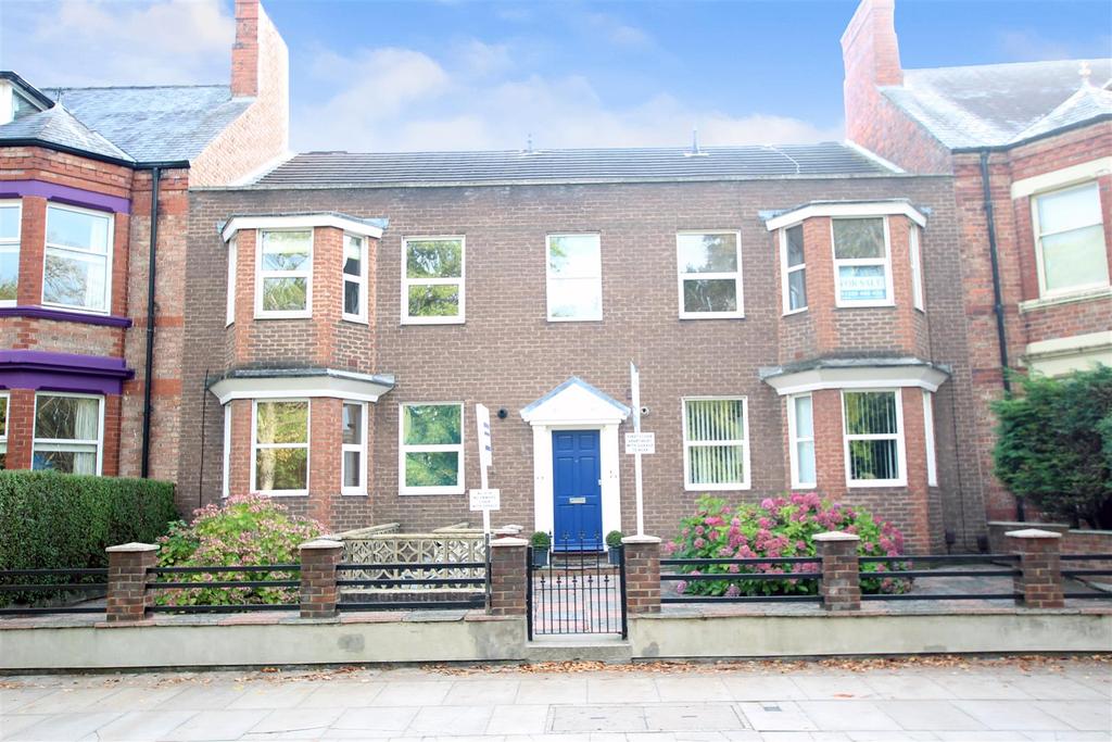 91b Grange Road, Darlington 2 bed apartment £695 pcm (£160 pw)