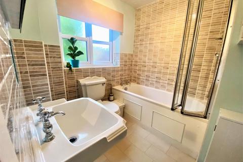 14 Culvercroft, Binfield, Bracknell, RG42 4DF