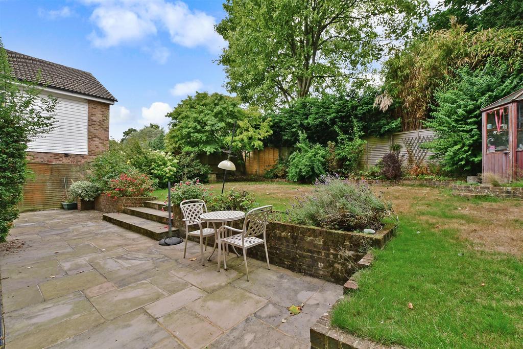 Valley Road, Crowborough, East Sussex 4 bed detached house for sale £