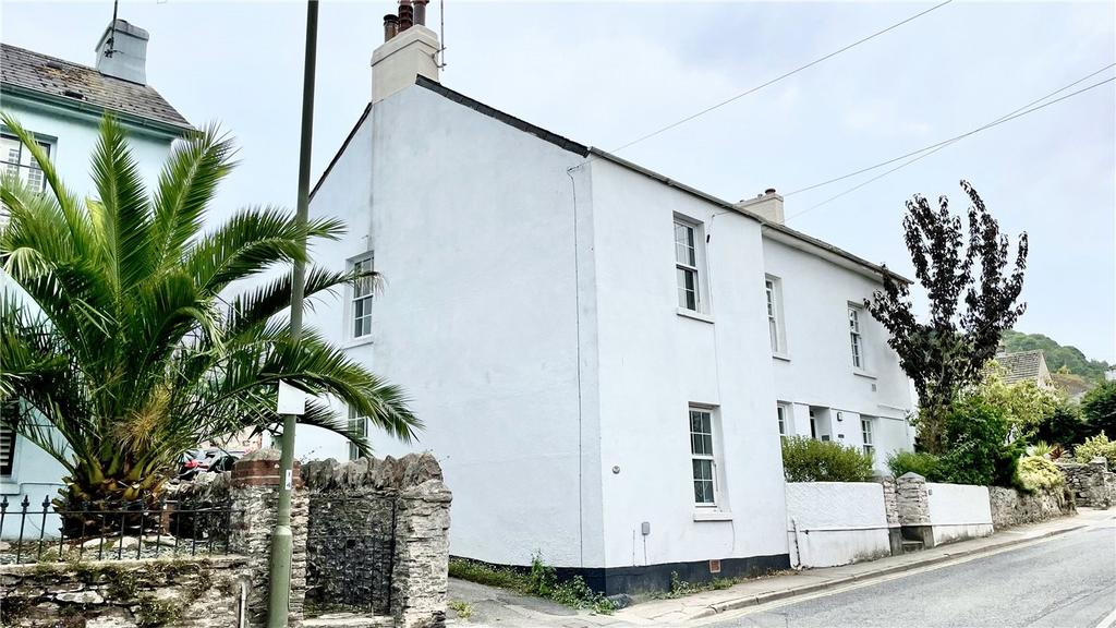 Milton Street, Brixham, Devon, TQ5 2 bed end of terrace house £250,000