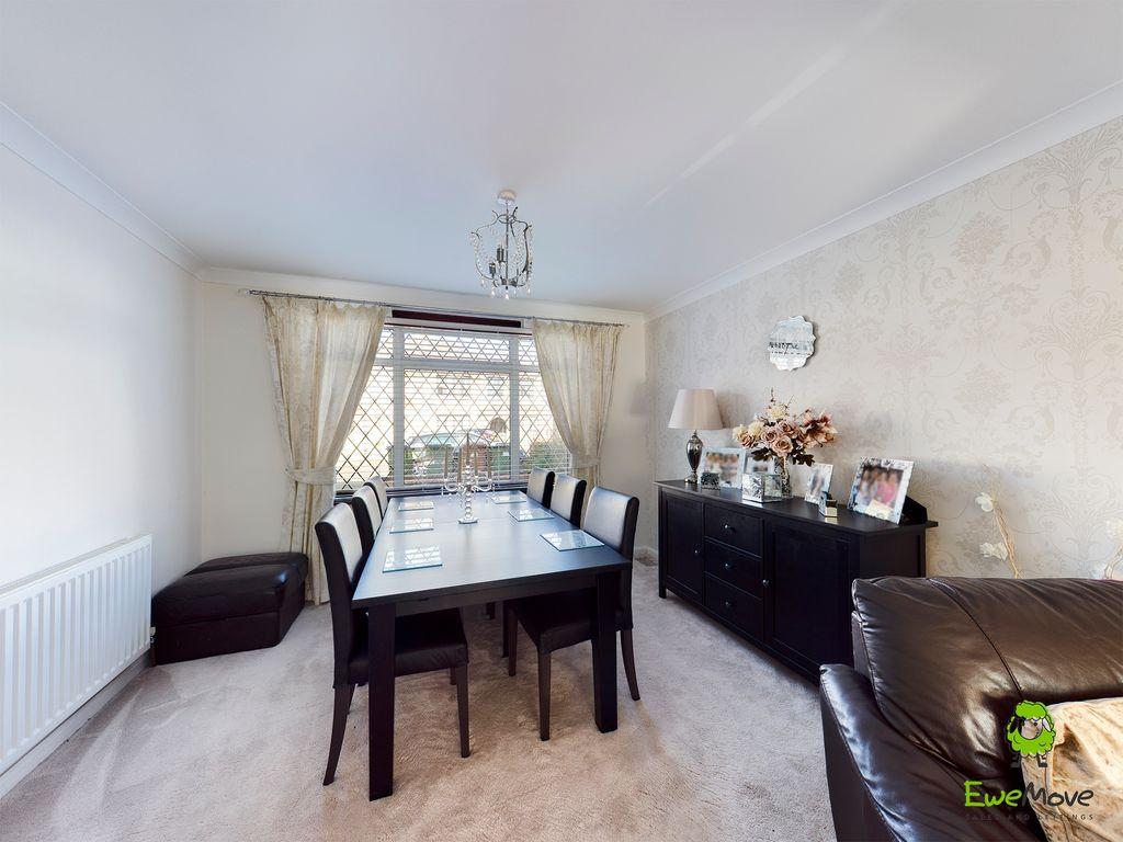 Preston Drive, Bexleyheath DA7 4UQ 5 bed semidetached house £600,000