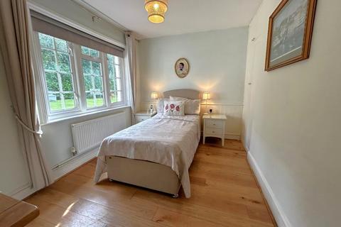 3 bedroom bungalow for sale, Storrington, RH20