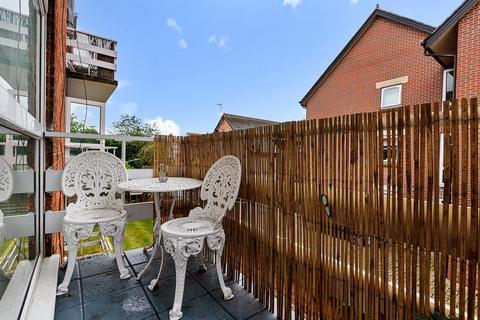 Studio for sale - Newbury,  Berkshire,  RG14