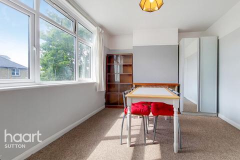 2, Copthorne Court Oakhill Road, Sutton, SM1 3AH