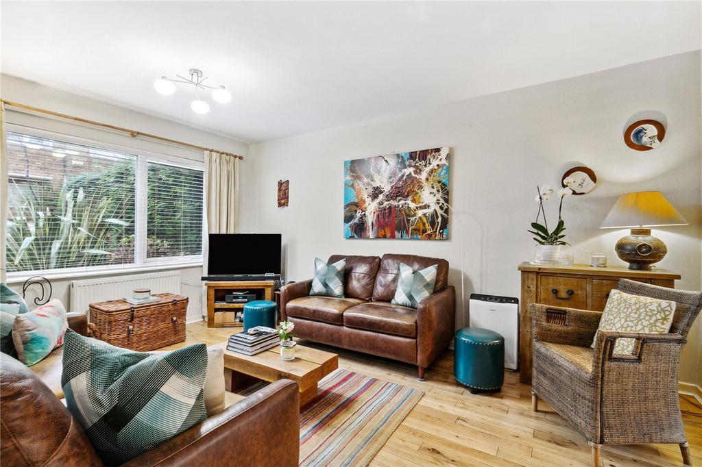 Bartholomew Close, London, SW18 3 bed terraced house £750,000