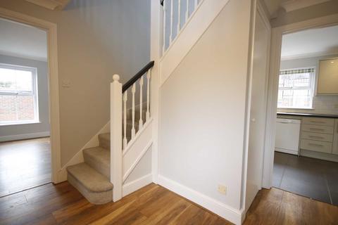 52 Cowslip Road, Broadstone, BH18 9QZ