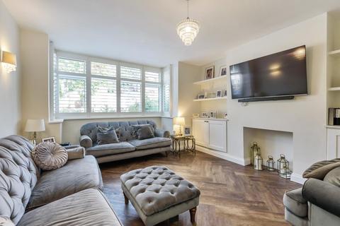 10 Stuart Avenue, Bromley, BR2 7JX