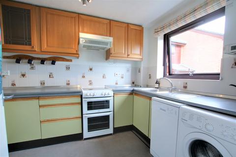 39 Falcon View, Winchester, SO22 4EP