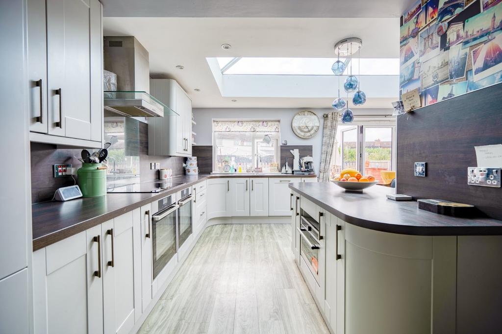 Painswick Avenue, Stoke Lodge... 5 bed semidetached house £490,000