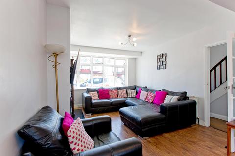 22 Woodgrange Avenue, Enfield, EN1 1EW