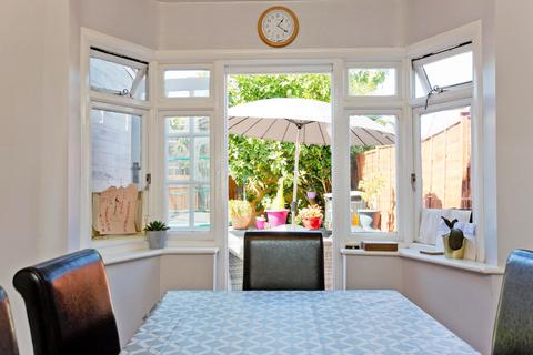 22 Woodgrange Avenue, Enfield, EN1 1EW
