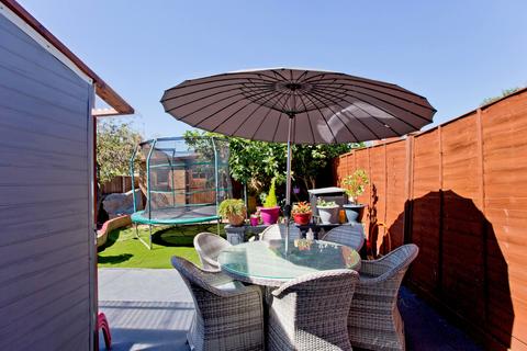 22 Woodgrange Avenue, Enfield, EN1 1EW