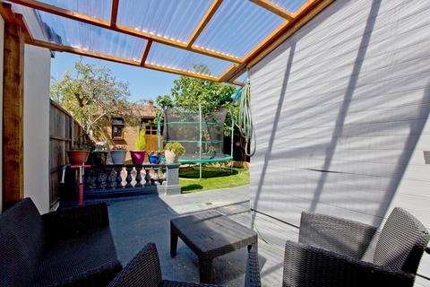 22 Woodgrange Avenue, Enfield, EN1 1EW