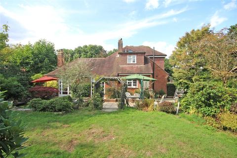 4 bedroom detached house for sale - Middle Road, Tiptoe, Lymington, Hampshire, SO41