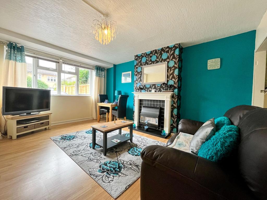 Davids Road, Bristol, BS14 2 bed ground floor flat £210,000
