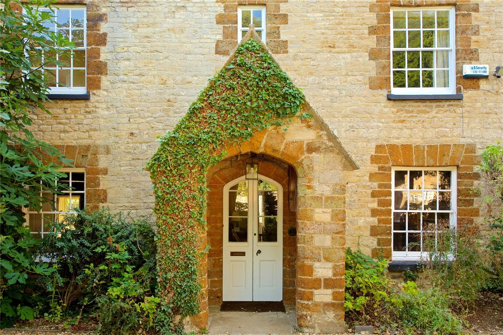 Church Street, Burton Latimer, Kettering, Northamptonshire, NN15 4 bed detached house for sale