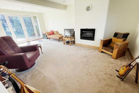 4 bedroom detached house for sale - Kinson Road, Bournemouth