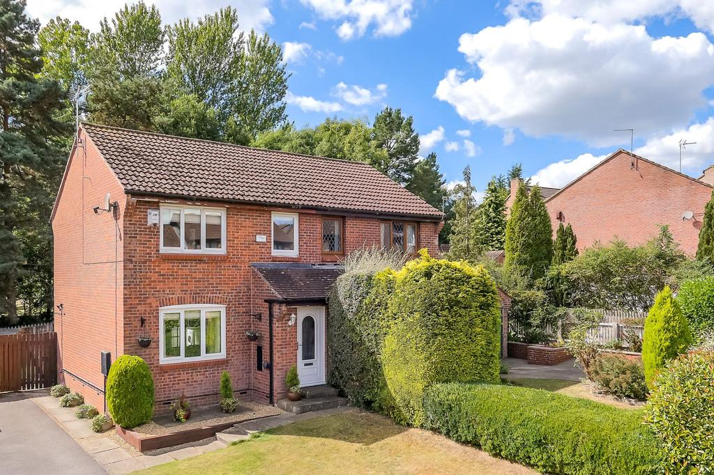 Hartwith Drive, Harrogate, HG3 3 bed semidetached house £250,000