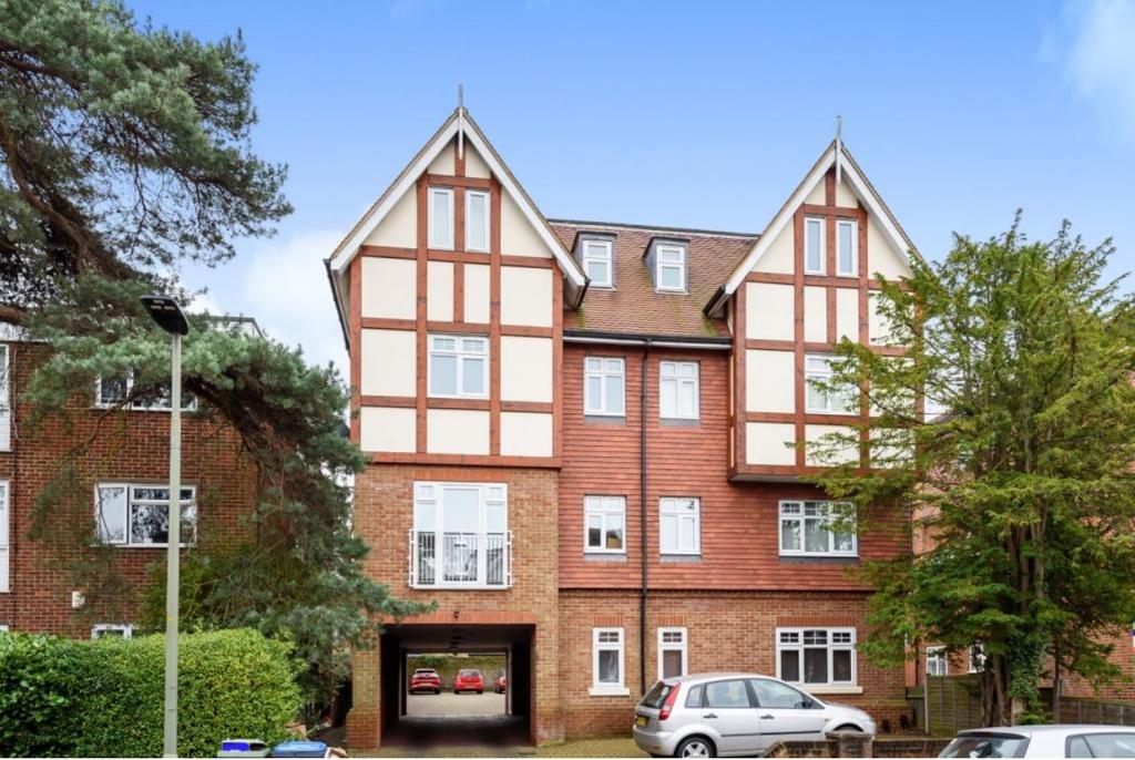 Highland Road, Bromley, BR1 2 bed flat £375,000