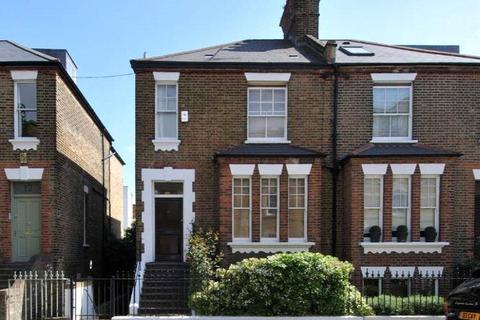 10 Alexandra Avenue, London, SW11 4DZ