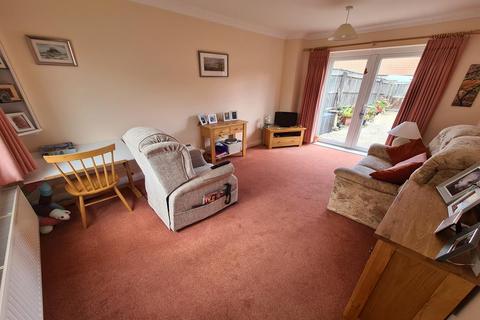 2 Blackberry Walk, Crewkerne, TA18 7DP