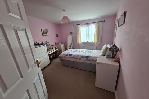 2 Blackberry Walk, Crewkerne, TA18 7DP