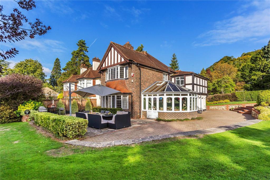 Pilgrims Way, Reigate, Surrey, RH2 6 bed semidetached house for sale