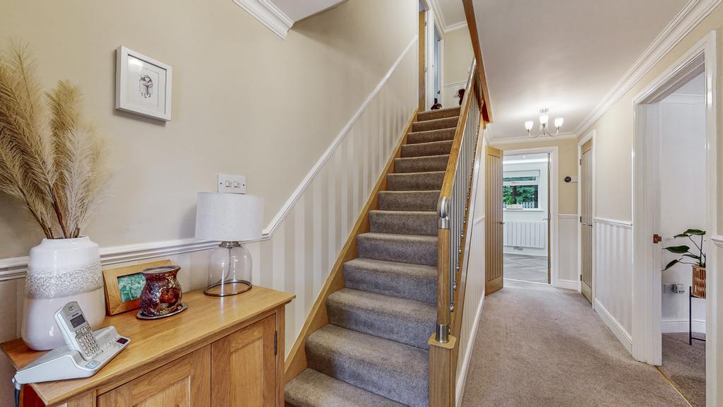 Aurs Glen, Barrhead G78 4 bed detached villa £275,000
