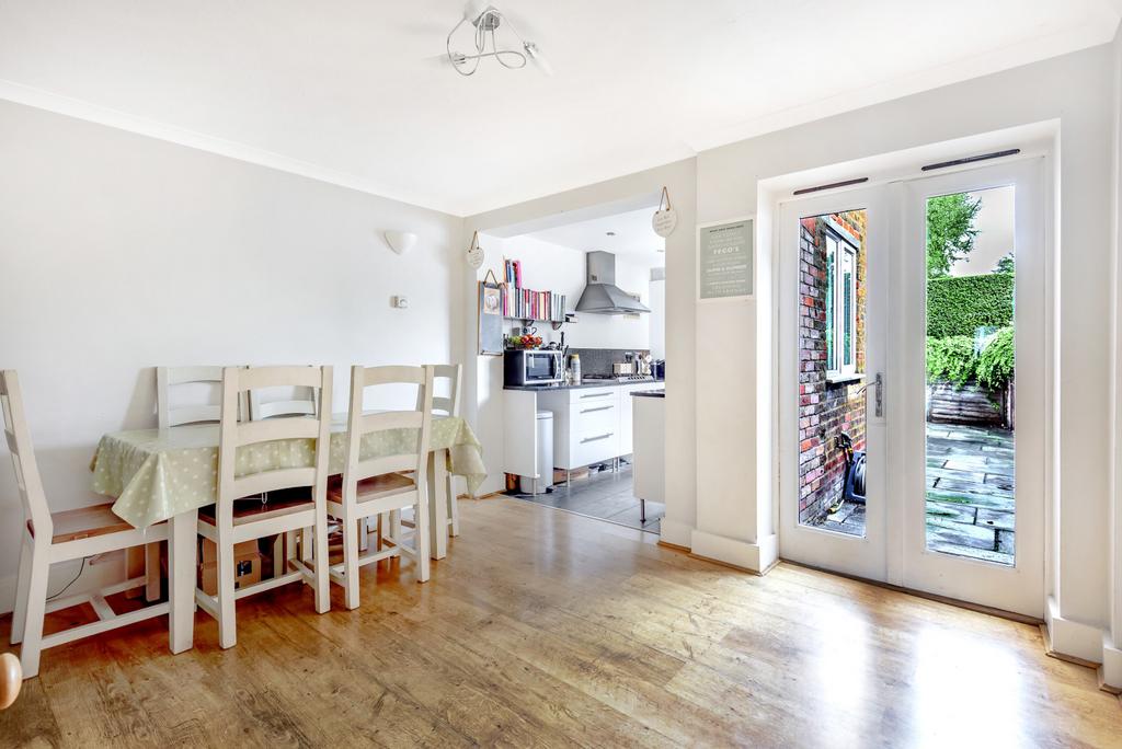 Anyards Road, Cobham, KT11 4 bed terraced house for sale £645,000