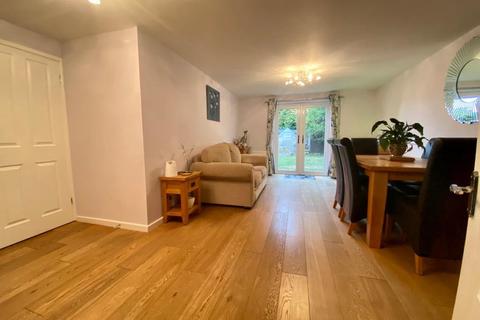7 Bignell View, Chesterton, Bicester, OX26 1UJ